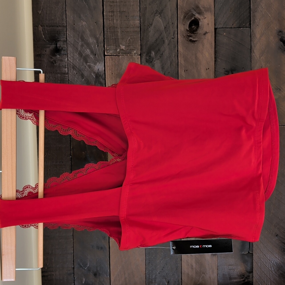 Moa Moa Vibrant Red Top - Picture 5 of 8